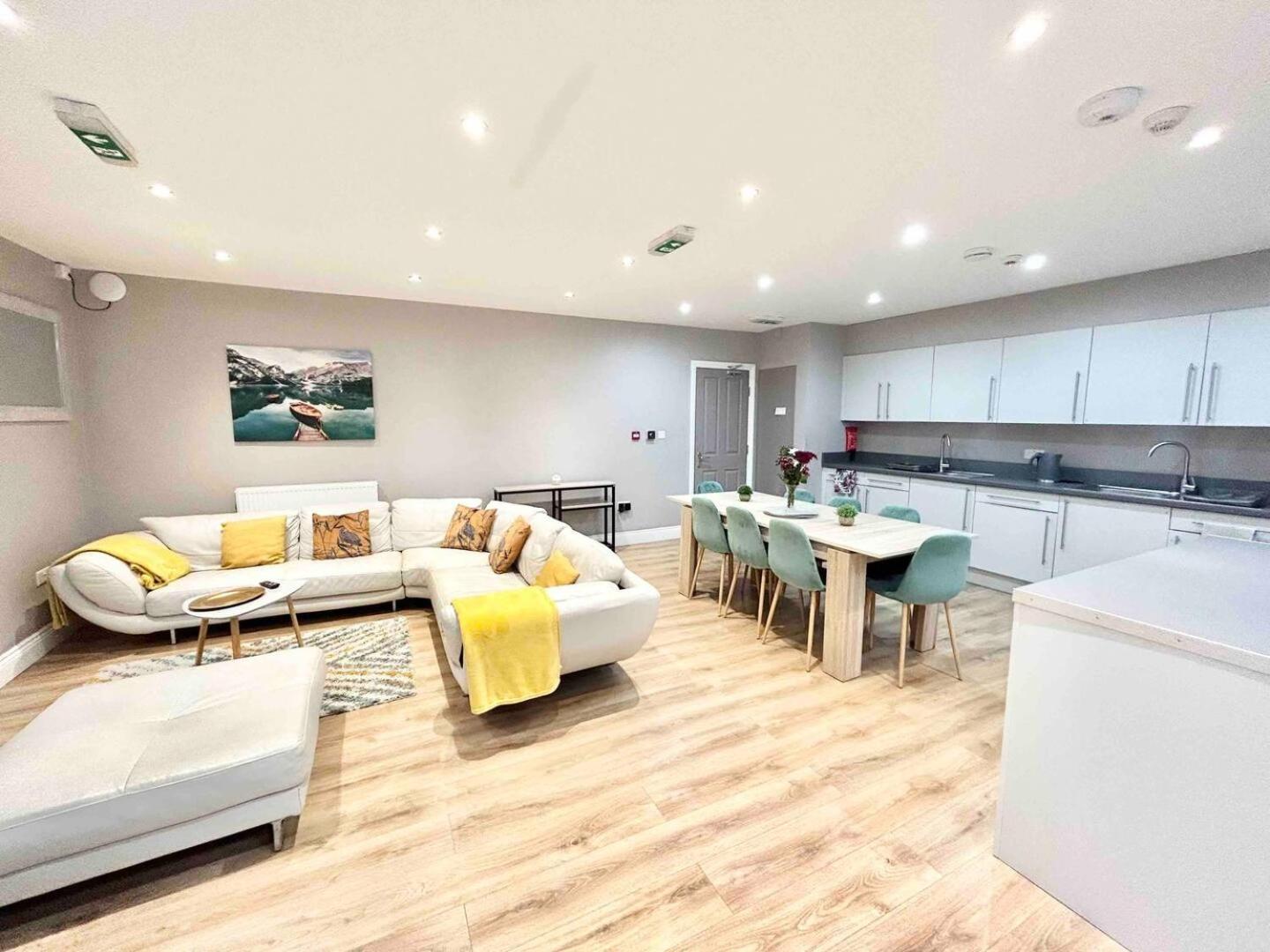 The Winstre Borehamwood Esterno foto